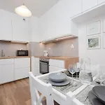 Legnicka With Parking By Renters * Wroclaw
