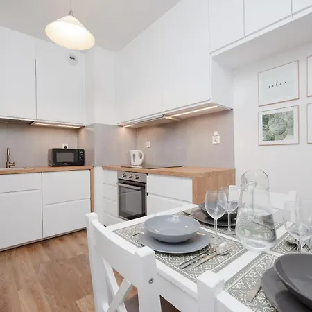 Legnicka With Parking By Renters * Βρότσλαβ