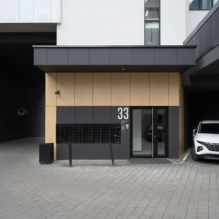 Apartment Legnicka With Parking By Renters *